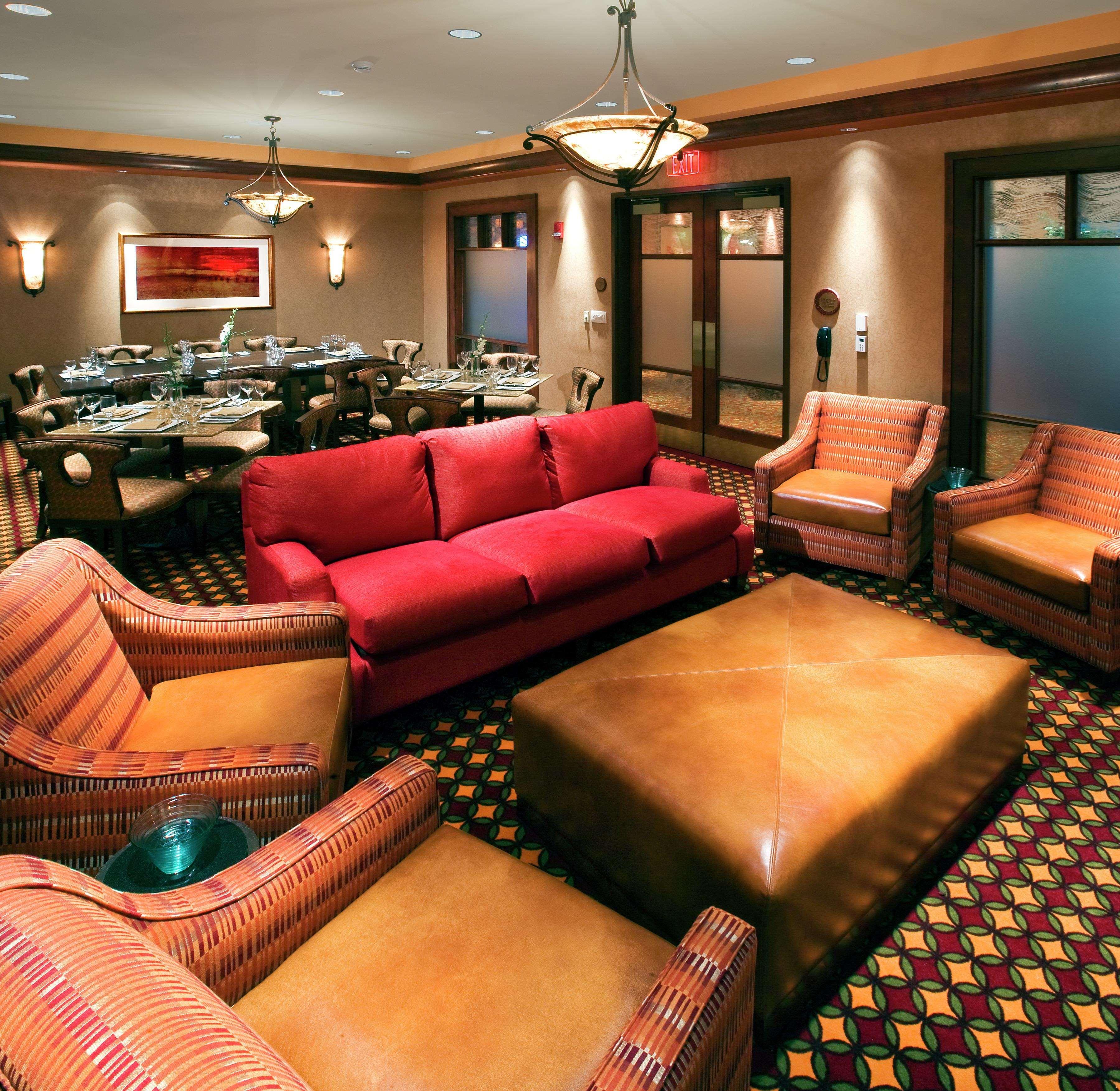 Embassy Suites By Hilton Norman Hotel & Conference Center Exteriör bild