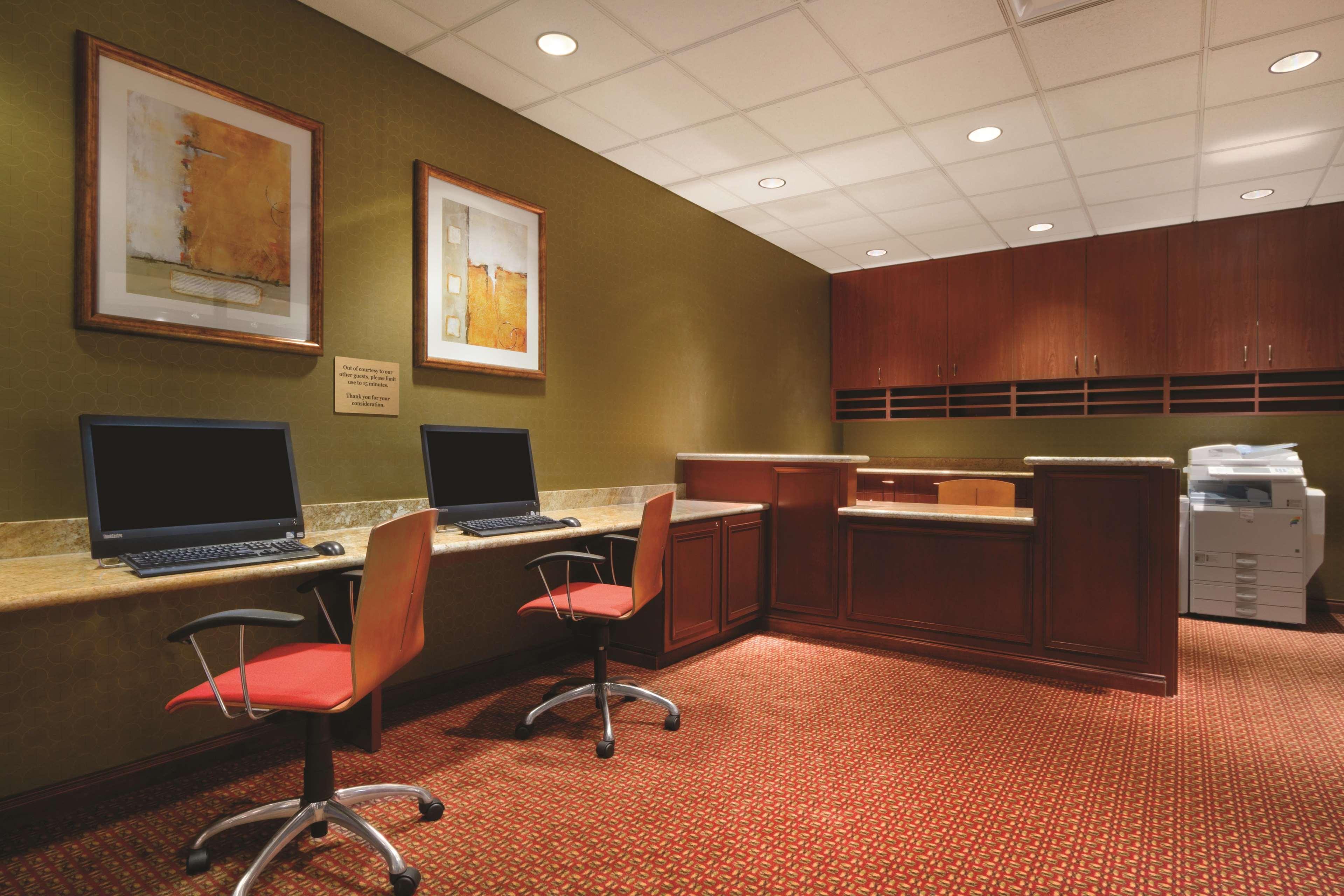 Embassy Suites By Hilton Norman Hotel & Conference Center Bekvämligheter bild