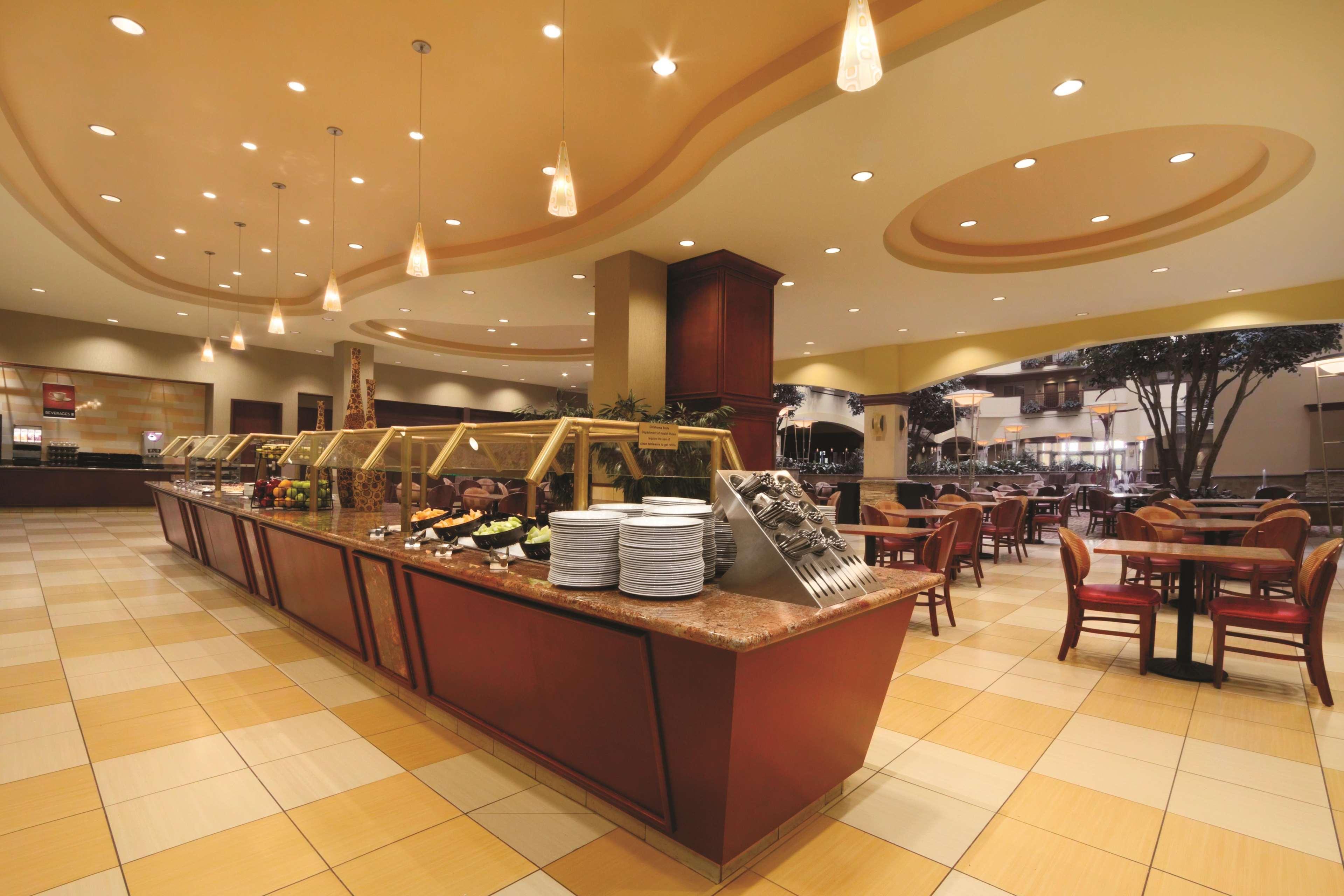 Embassy Suites By Hilton Norman Hotel & Conference Center Restaurang bild