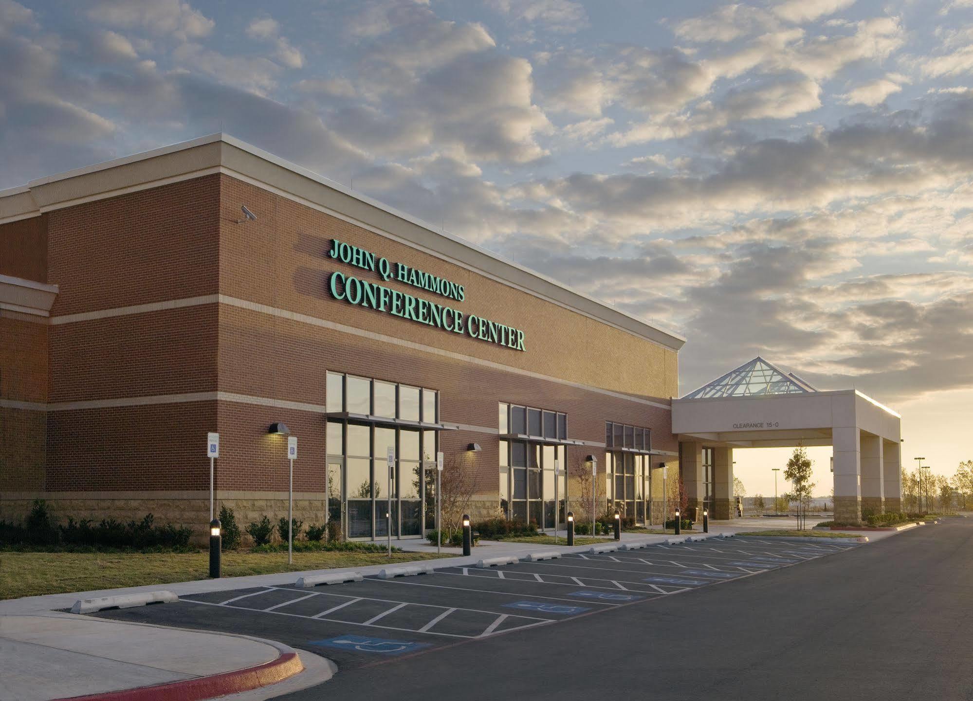 Embassy Suites By Hilton Norman Hotel & Conference Center Exteriör bild